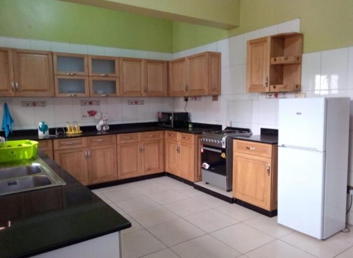 Palatine Apartments Makindye Kizungu, 坎帕拉 外观 照片