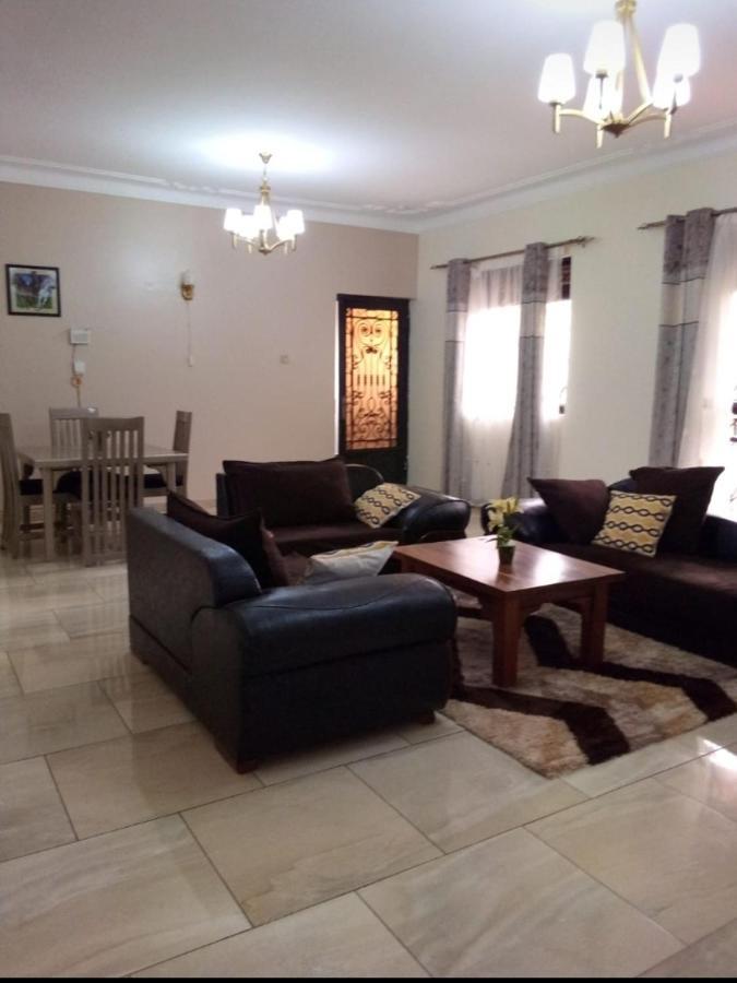 Palatine Apartments Makindye Kizungu, 坎帕拉 外观 照片